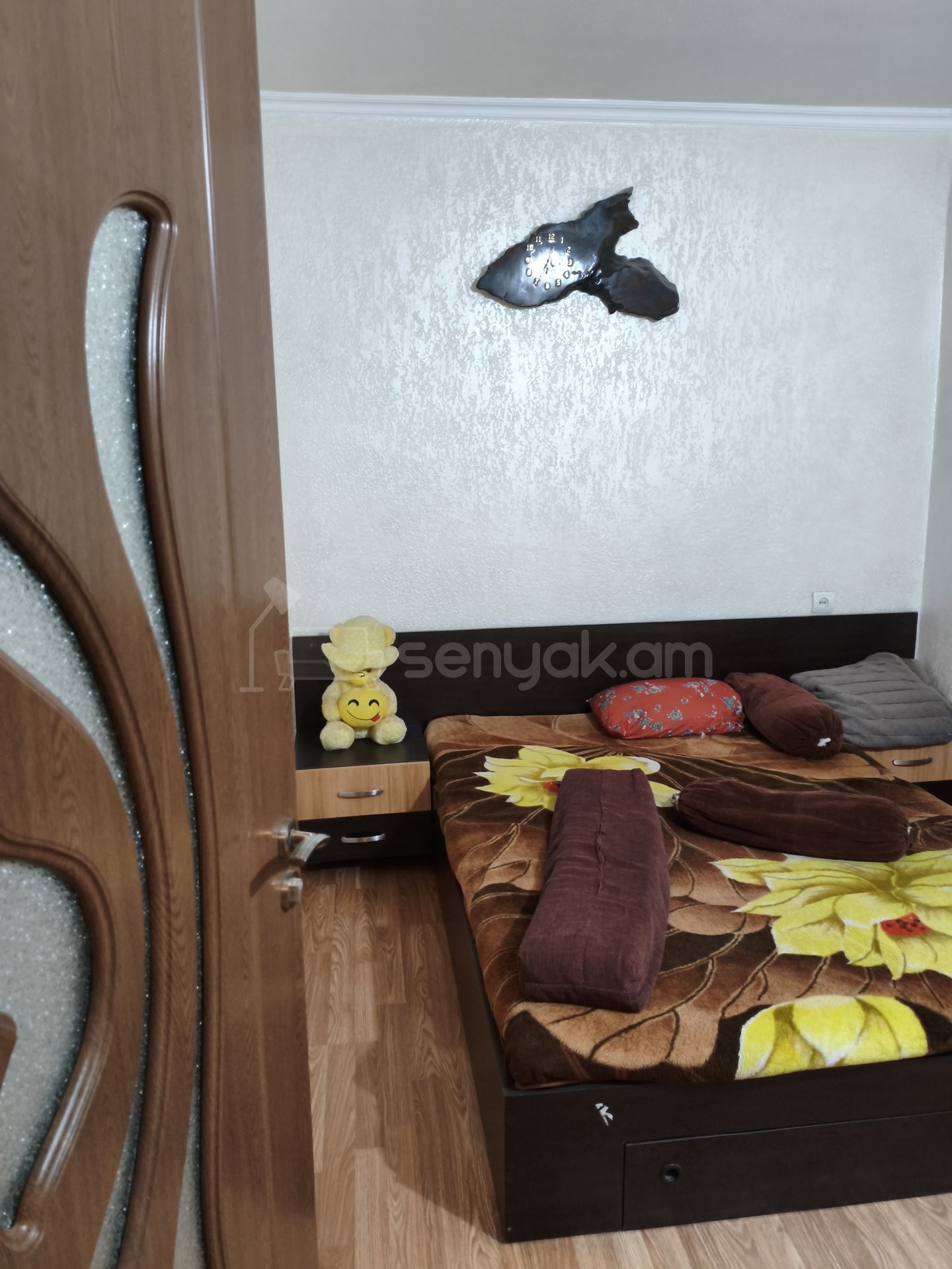 3 Սենյականոց Բնակարան Քարե Շենքում, 72քմ, 2/4 հարկ, Կապիտալ Վերանորոգված, Կահավորված, Արևկող