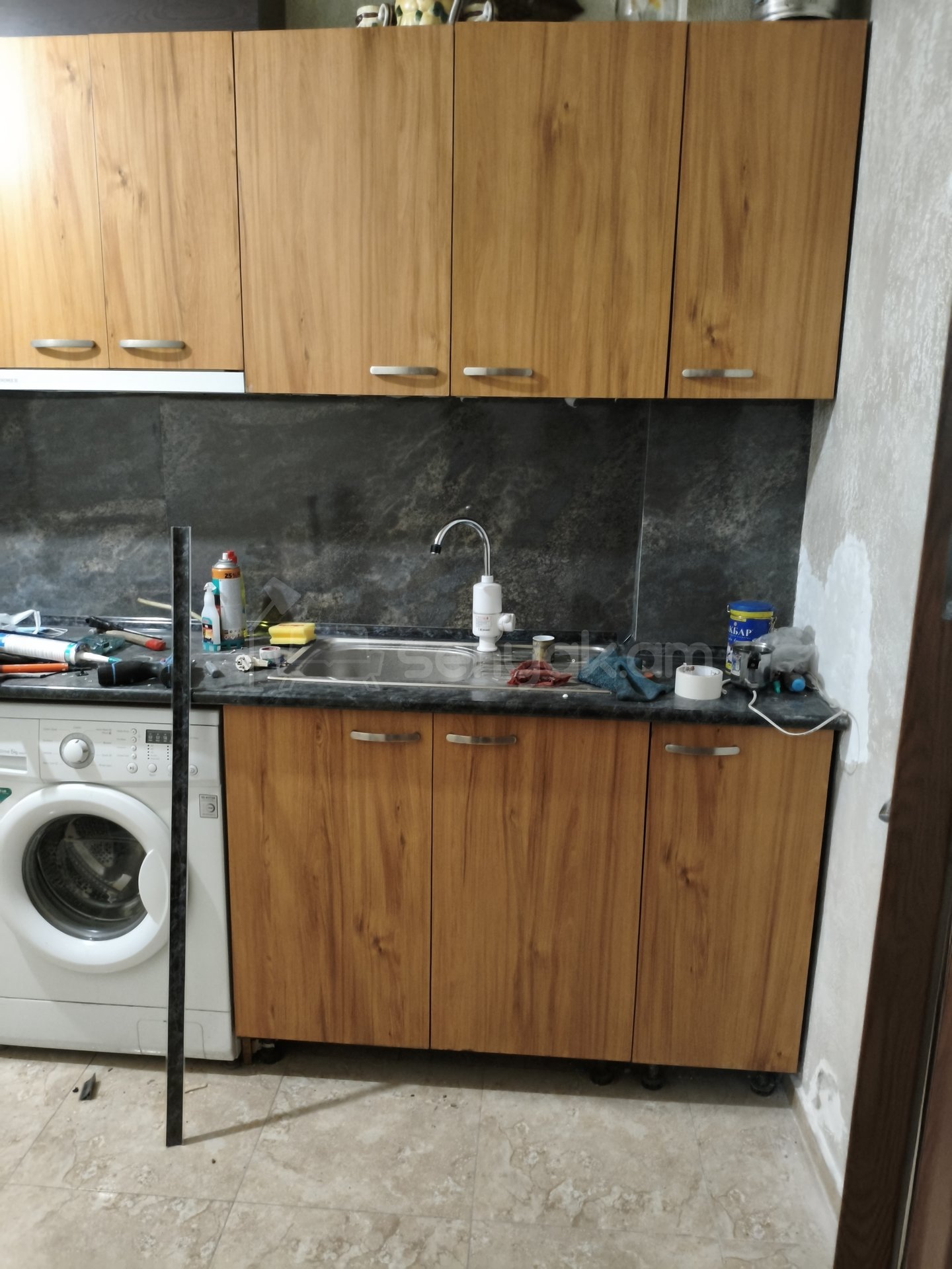 3 Սենյականոց Բնակարան Քարե Շենքում, 72քմ, 2/4 հարկ, Կապիտալ Վերանորոգված, Կահավորված, Արևկող