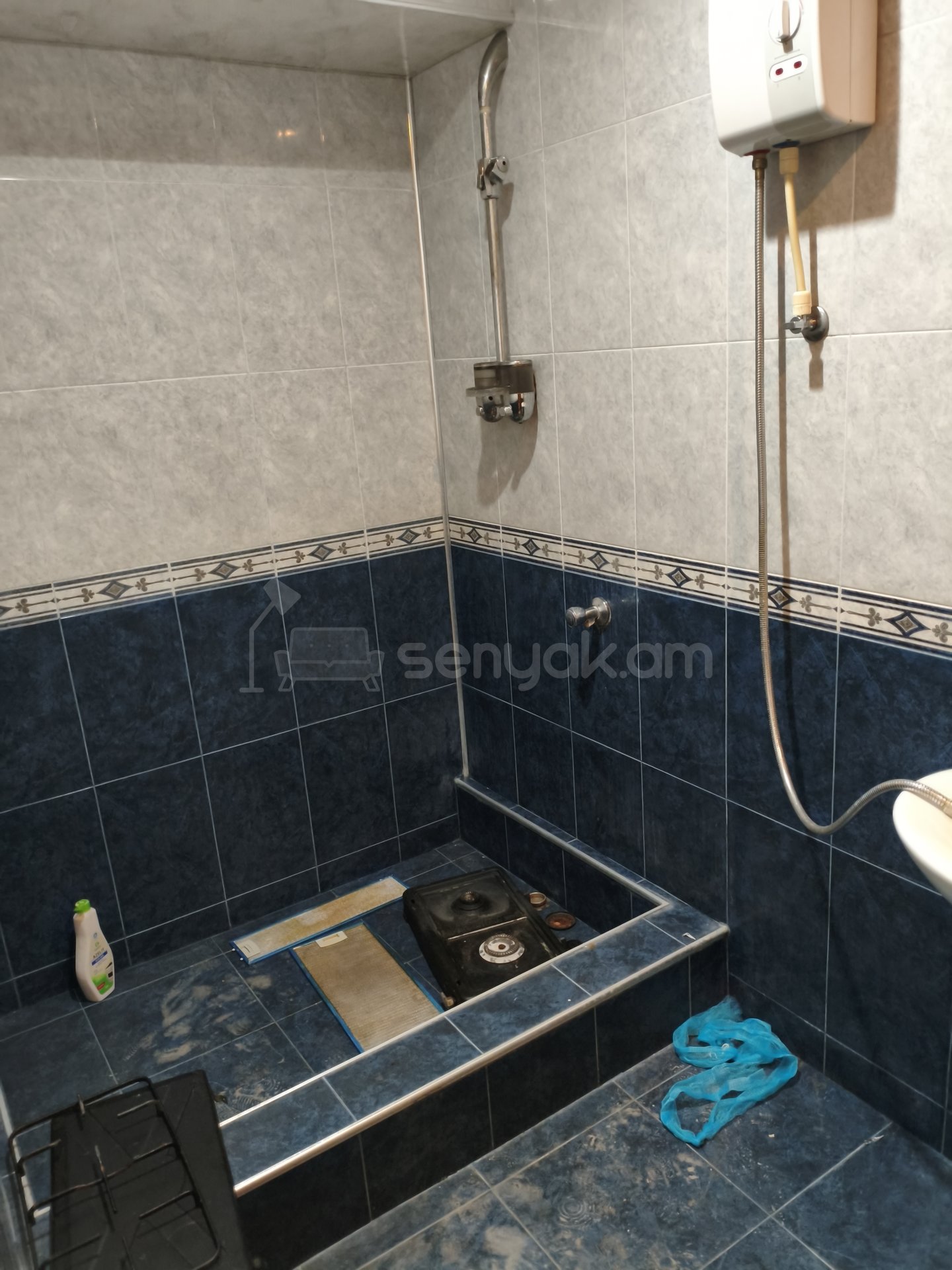 3 Սենյականոց Բնակարան Քարե Շենքում, 72քմ, 2/4 հարկ, Կապիտալ Վերանորոգված, Կահավորված, Արևկող