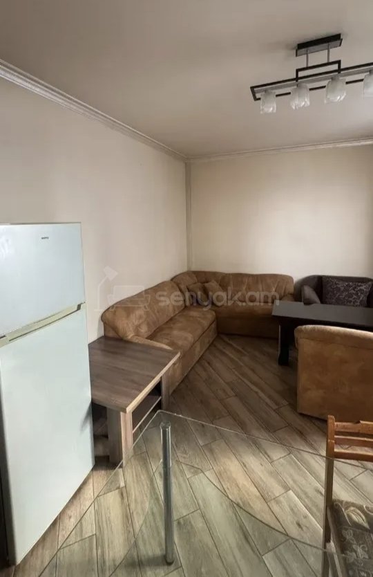 2 Սենյականոց Բնակարան Քարե Շենքում, 65քմ, 2/2 հարկ, Կապիտալ Վերանորոգված, Կահավորված