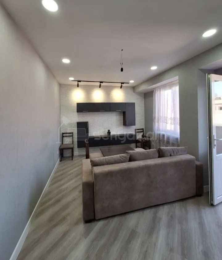 2 Սենյականոց Բնակարան, 48քմ, 5/9 հարկ, Կապիտալ Վերանորոգված, Կահավորված, Արևկող