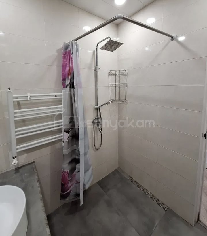 2 Սենյականոց Բնակարան, 48քմ, 5/9 հարկ, Կապիտալ Վերանորոգված, Կահավորված, Արևկող