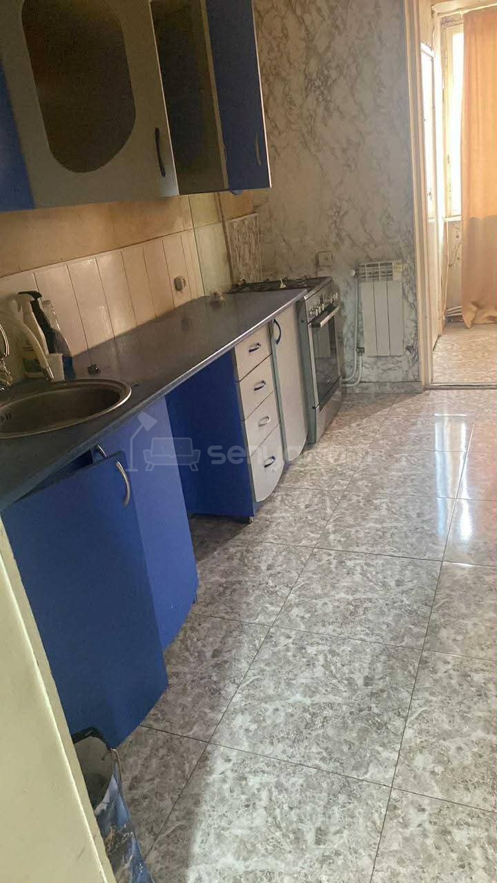 3 Սենյականոց Բնակարան, 73քմ, 6/9 հարկ, Նորմալ Վիճակում, Կահավորված, Արևկող