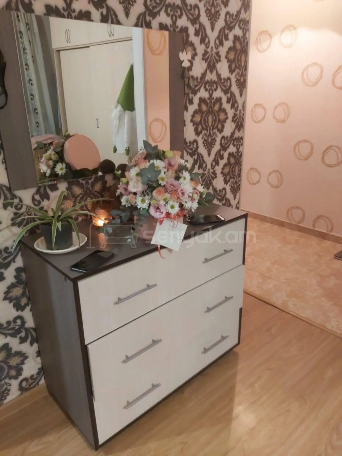 1 Սենյականոց Բնակարան, 37քմ, 2/5 հարկ, Կապիտալ Վերանորոգված, Կահավորված, Արևկող