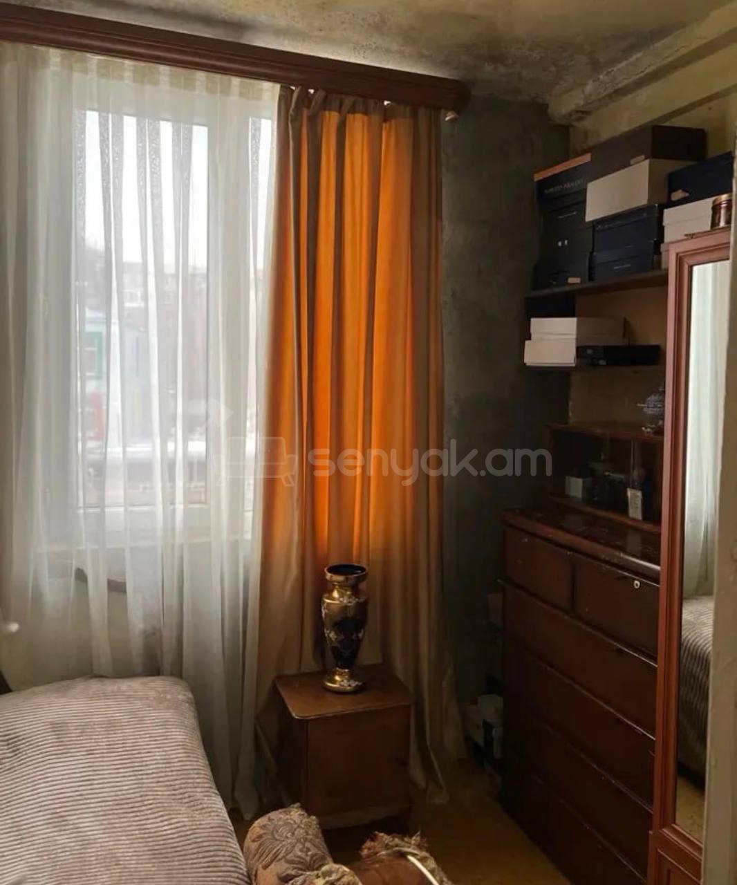 2 Սենյականոց Բնակարան Քարե Շենքում, 54քմ, 4/5 հարկ, Նորմալ Վիճակում