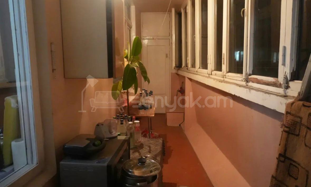 3 Սենյականոց Բնակարան, 80քմ, 11/16 հարկ, Նորմալ Վիճակում