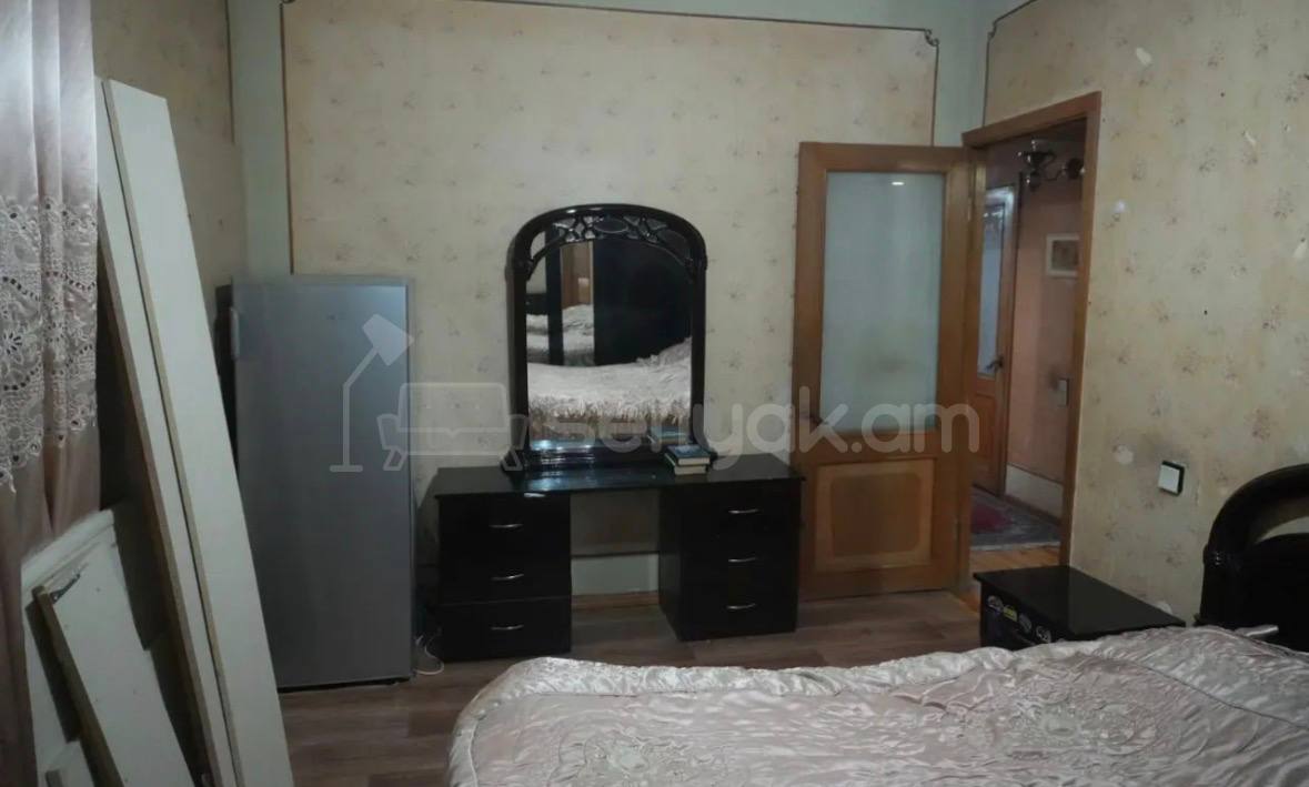 3 Սենյականոց Բնակարան, 80քմ, 11/16 հարկ, Նորմալ Վիճակում