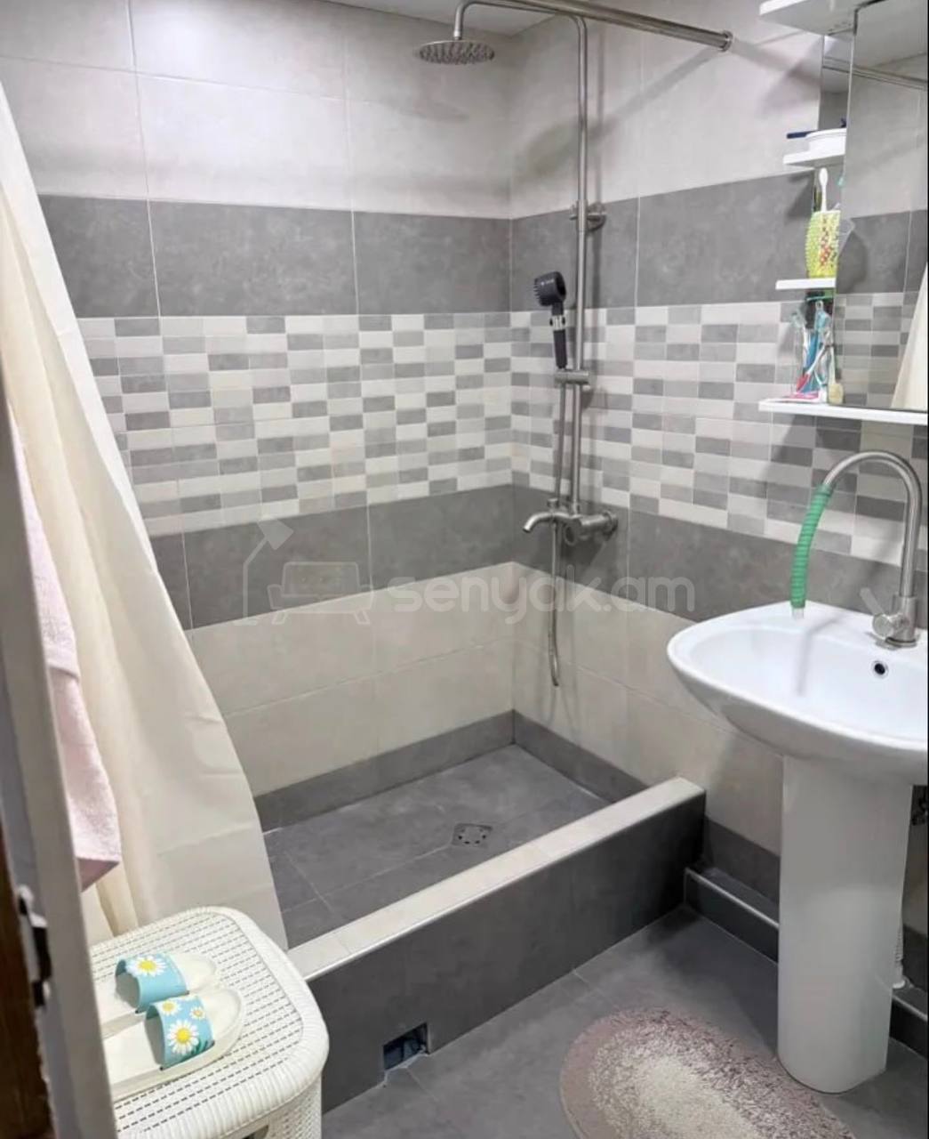 3 Սենյականոց Բնակարան, 82քմ, 9/14 հարկ, Կոսմետիկ Վերանորոգված