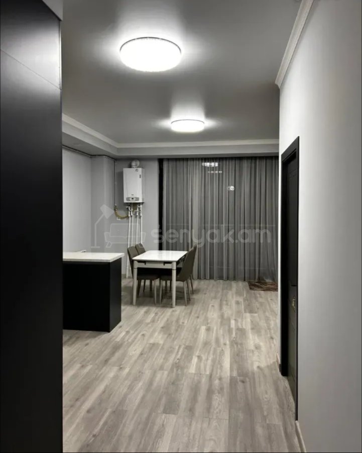 3 Սենյականոց Բնակարան, 90քմ, 8/18 հարկ, Դիզայներական Վերանորոգված, Կահավորված