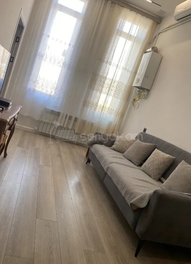 2 Սենյականոց Բնակարան Նորակառույց Քարե Շենքում, 40քմ, 1/3 հարկ, Կապիտալ Վերանորոգված