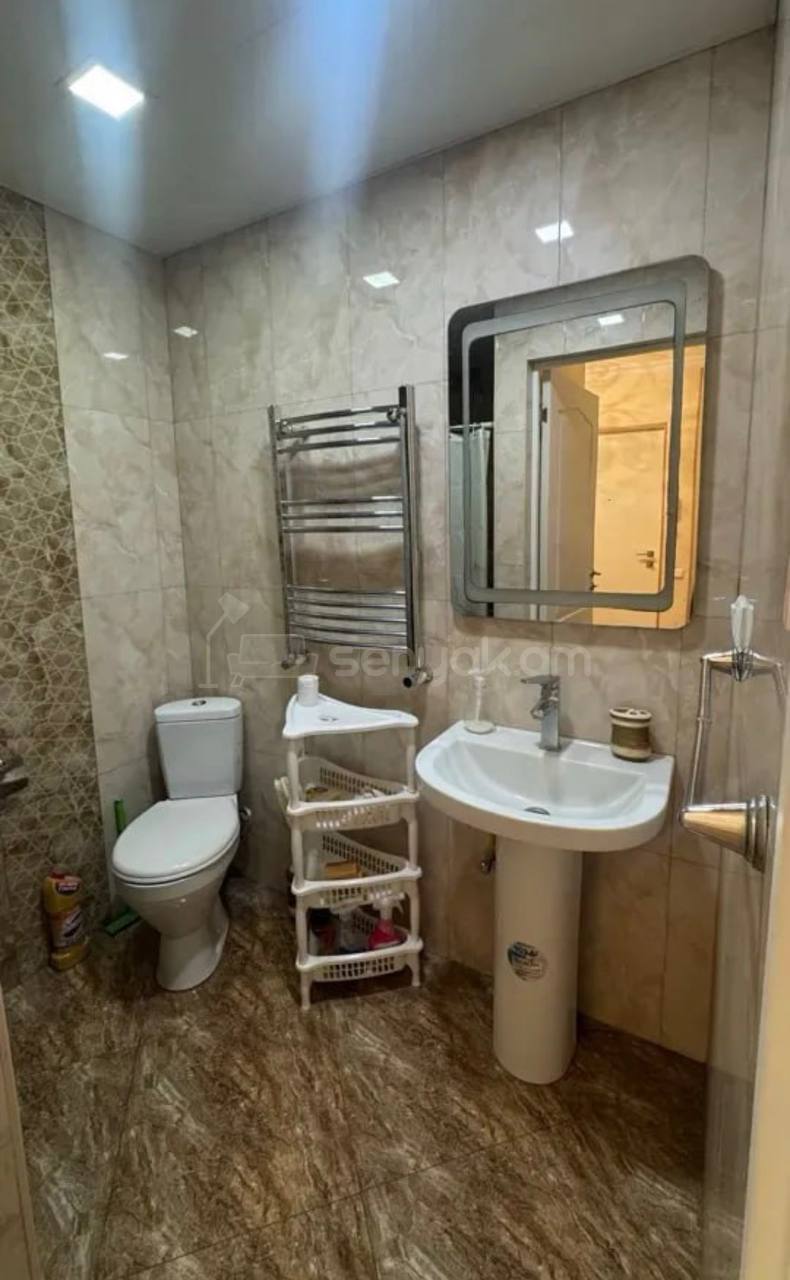 2 Սենյականոց Բնակարան, 44քմ, 4/7 հարկ, Կապիտալ Վերանորոգված