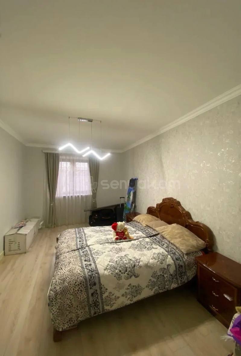 3 Սենյականոց Բնակարան Քարե Շենքում, 70քմ, 3/4 հարկ, Կապիտալ Վերանորոգված