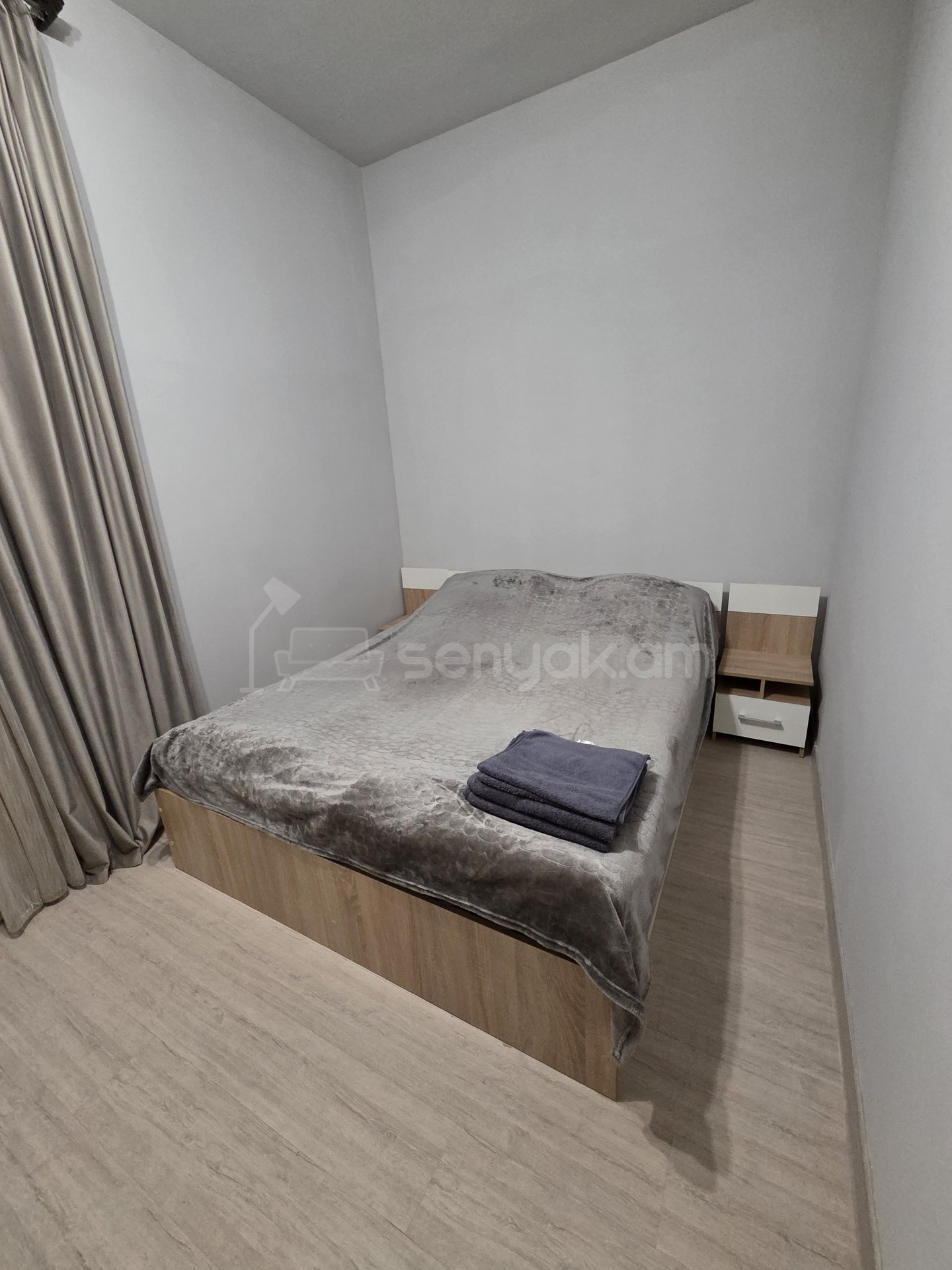 2 Սենյականոց Բնակարան Քարե Շենքում, 45քմ, 1/4 հարկ, Կապիտալ Վերանորոգված, Կահավորված