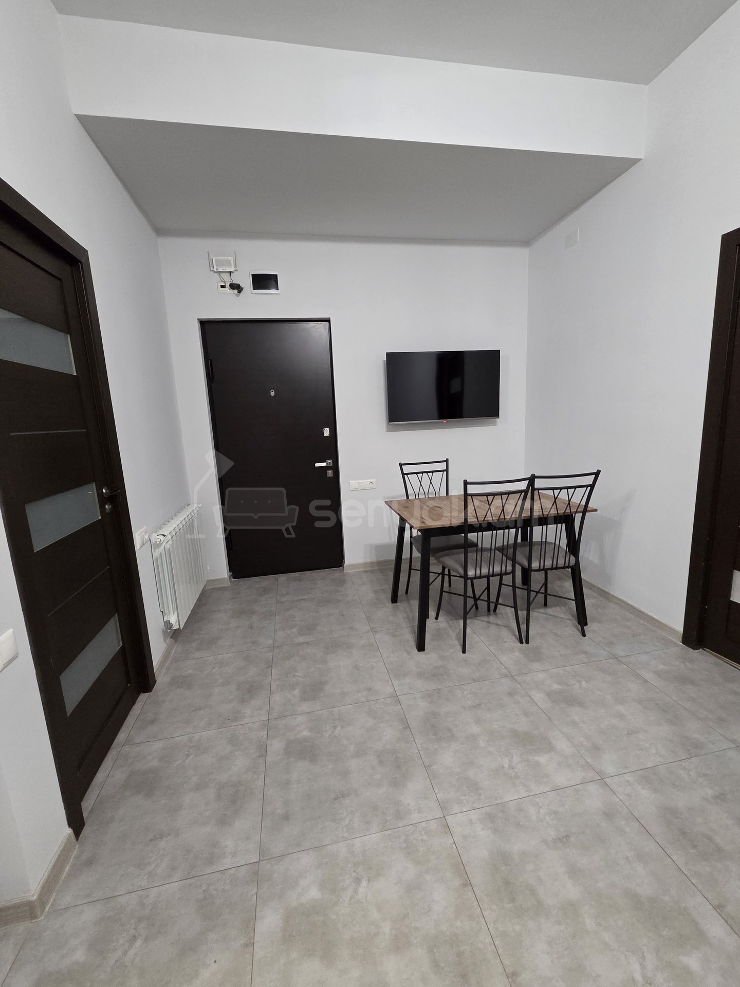 2 Սենյականոց Բնակարան Քարե Շենքում, 45քմ, 1/4 հարկ, Կապիտալ Վերանորոգված, Կահավորված