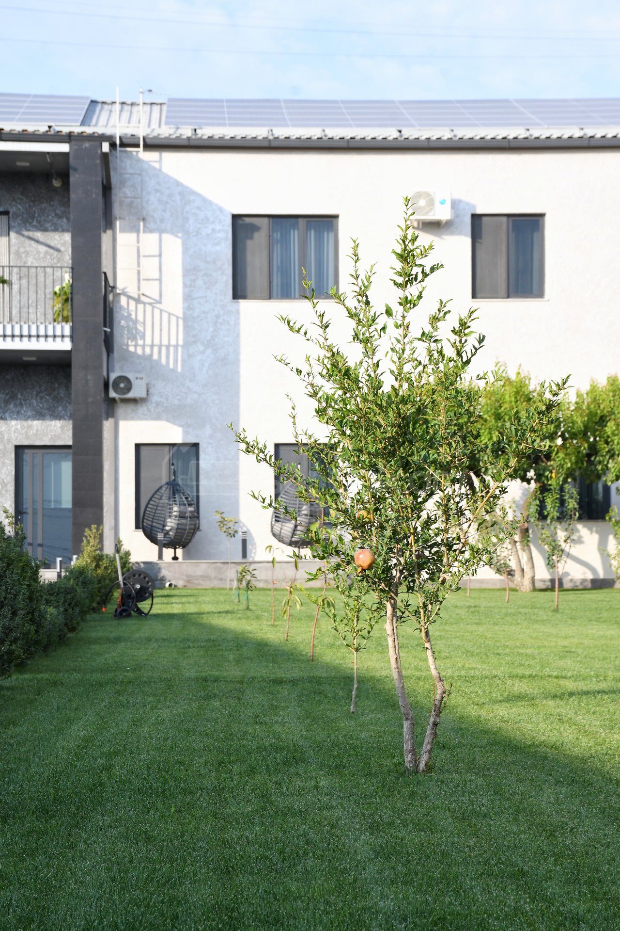 2 Սենյականոց Բնակարան Քարե Շենքում, 52քմ, 1/2 հարկ, Դիզայներական Վերանորոգված, Կահավորված, Արևկող