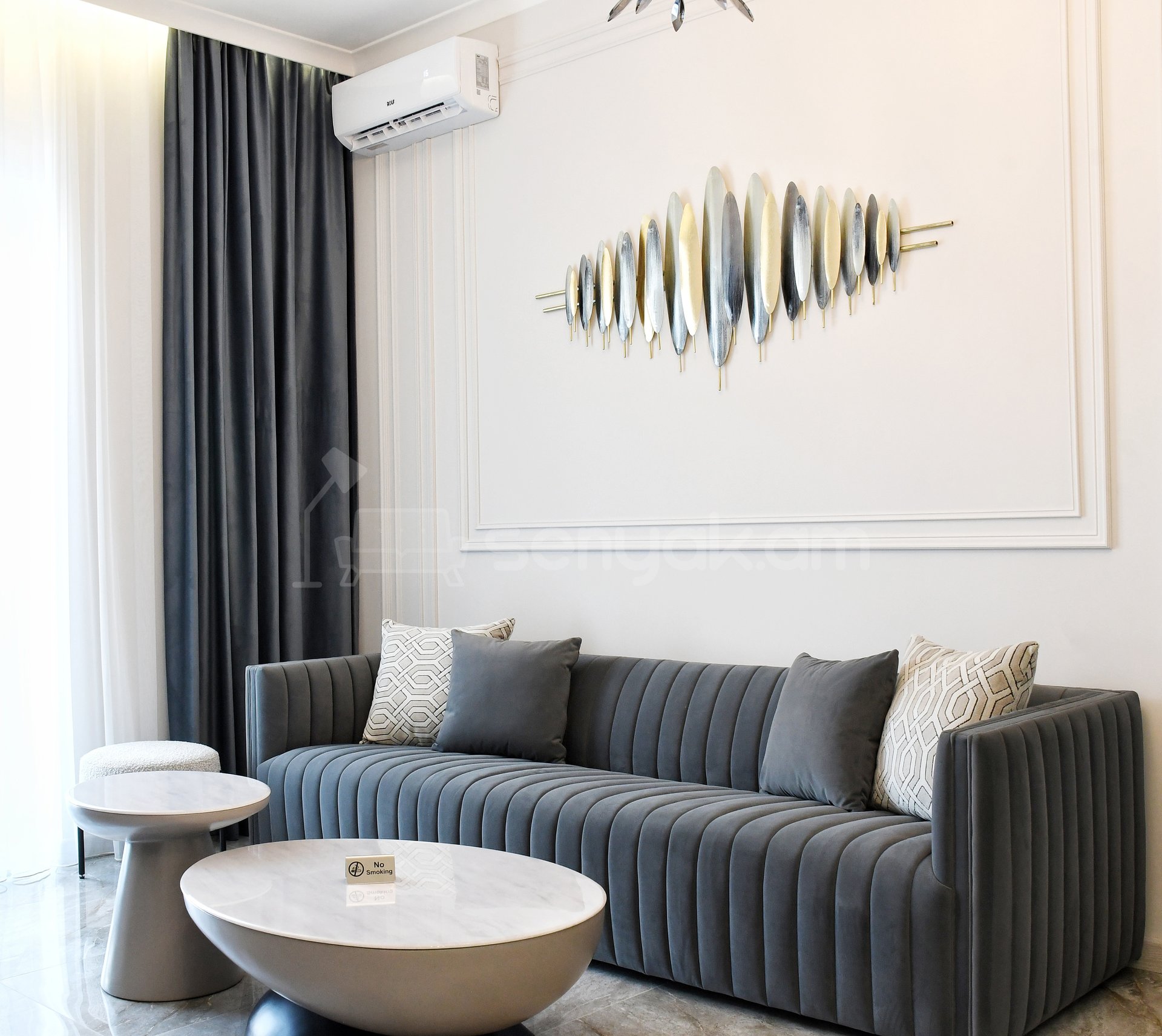 2 Սենյականոց Բնակարան Քարե Շենքում, 52քմ, 1/2 հարկ, Դիզայներական Վերանորոգված, Կահավորված, Արևկող