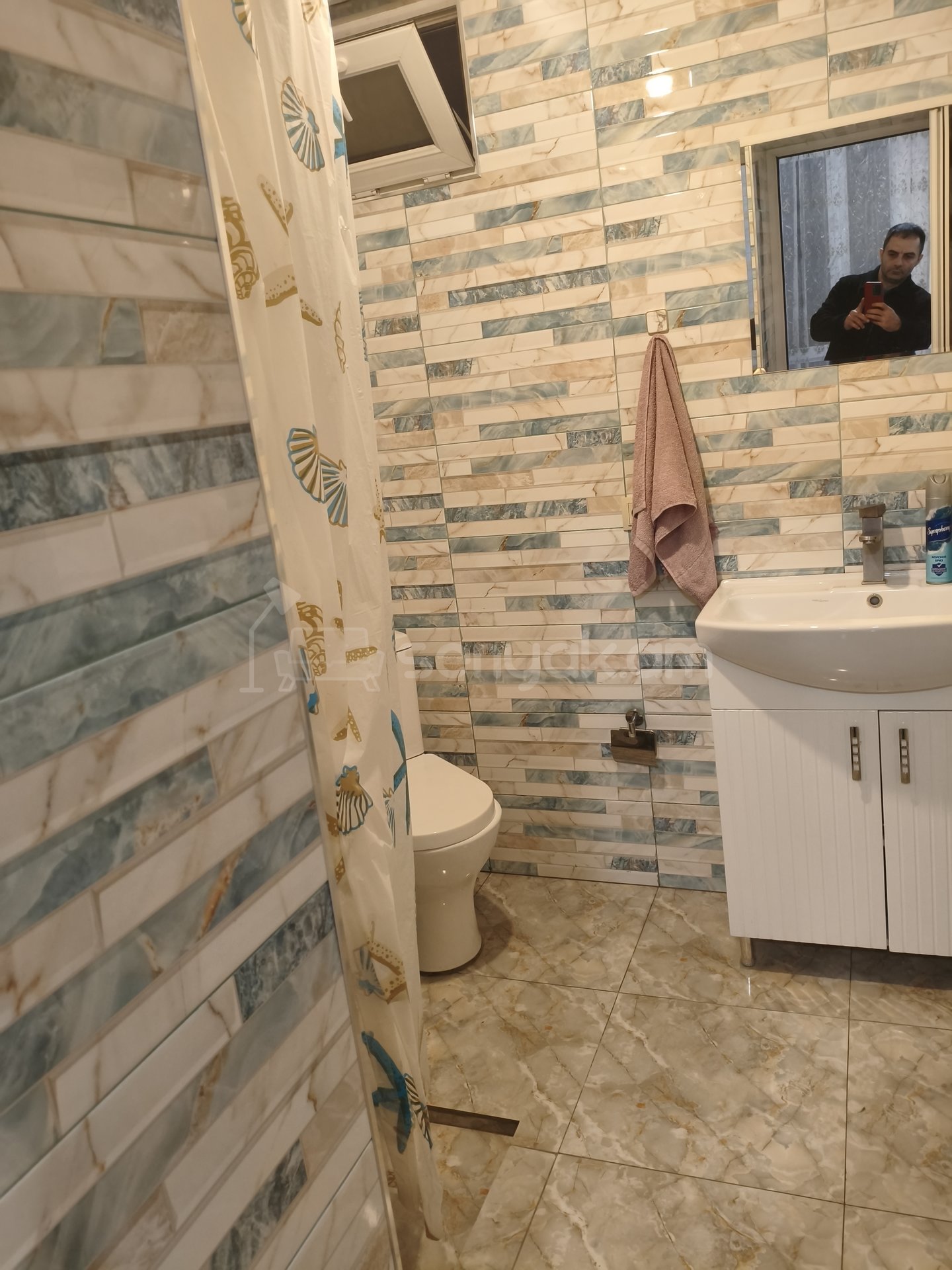 2 Սենյականոց Բնակարան Քարե Շենքում, 52քմ, 1/1 հարկ, Նորմալ Վիճակում, Կահավորված