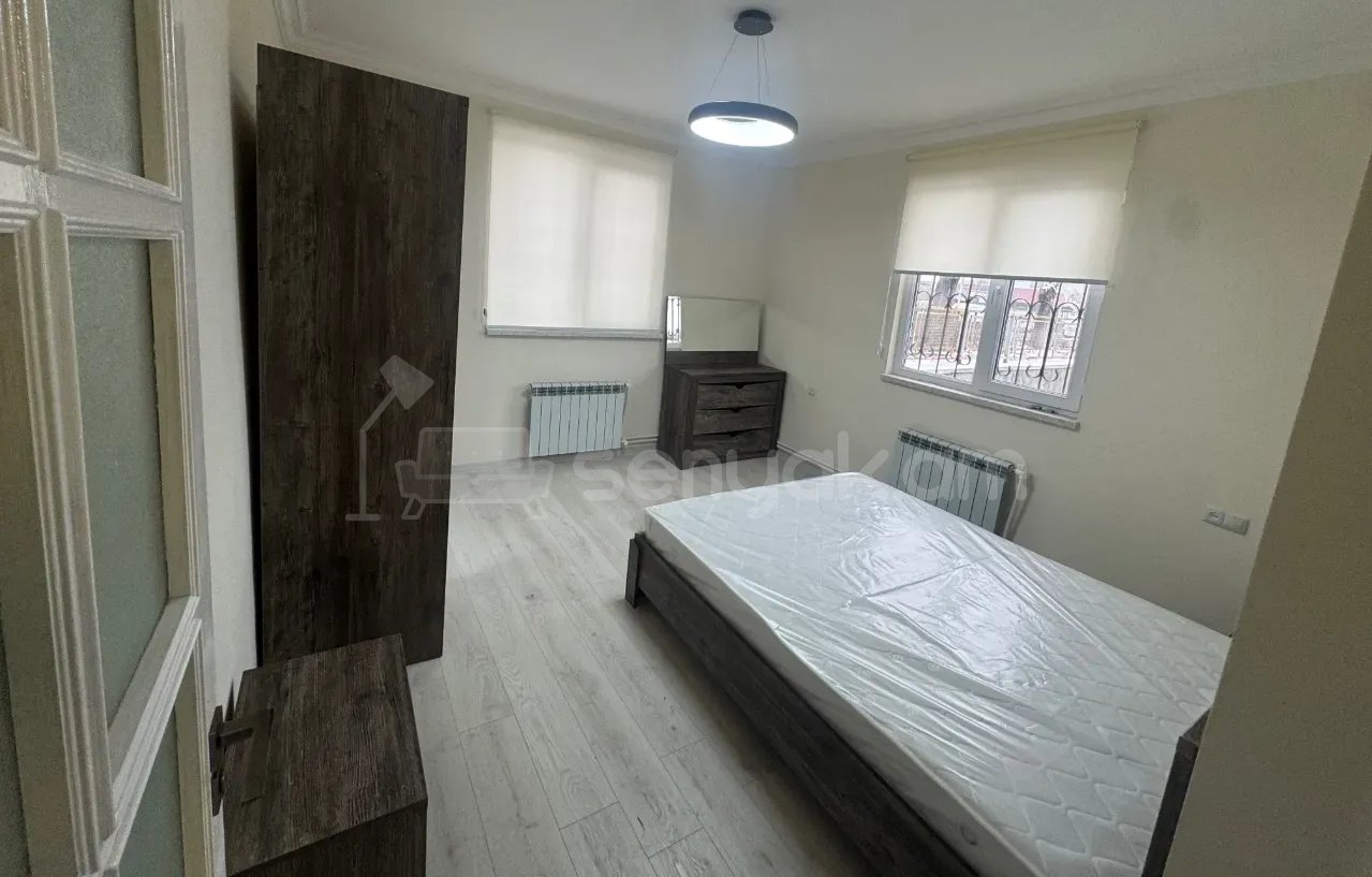 3 Սենյականոց Բնակարան Քարե Շենքում, 72քմ, 5/9 հարկ, Կապիտալ Վերանորոգված, Կահավորված, Արևկող