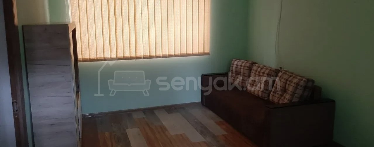 2 Սենյականոց Բնակարան Քարե Շենքում, 50քմ, 1/1 հարկ, Կապիտալ Վերանորոգված, Կահավորված