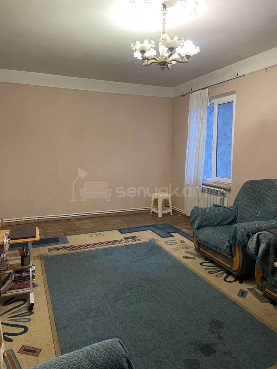 2 Սենյականոց Բնակարան, 50քմ, 9/9 հարկ, Նորմալ Վիճակում, Մասամբ Կահավորված, Արևկող