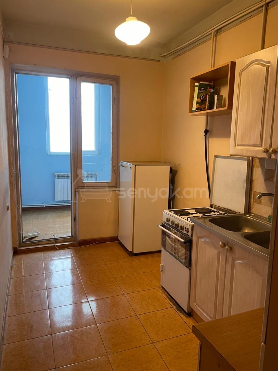 2 Սենյականոց Բնակարան, 50քմ, 9/9 հարկ, Նորմալ Վիճակում, Մասամբ Կահավորված, Արևկող