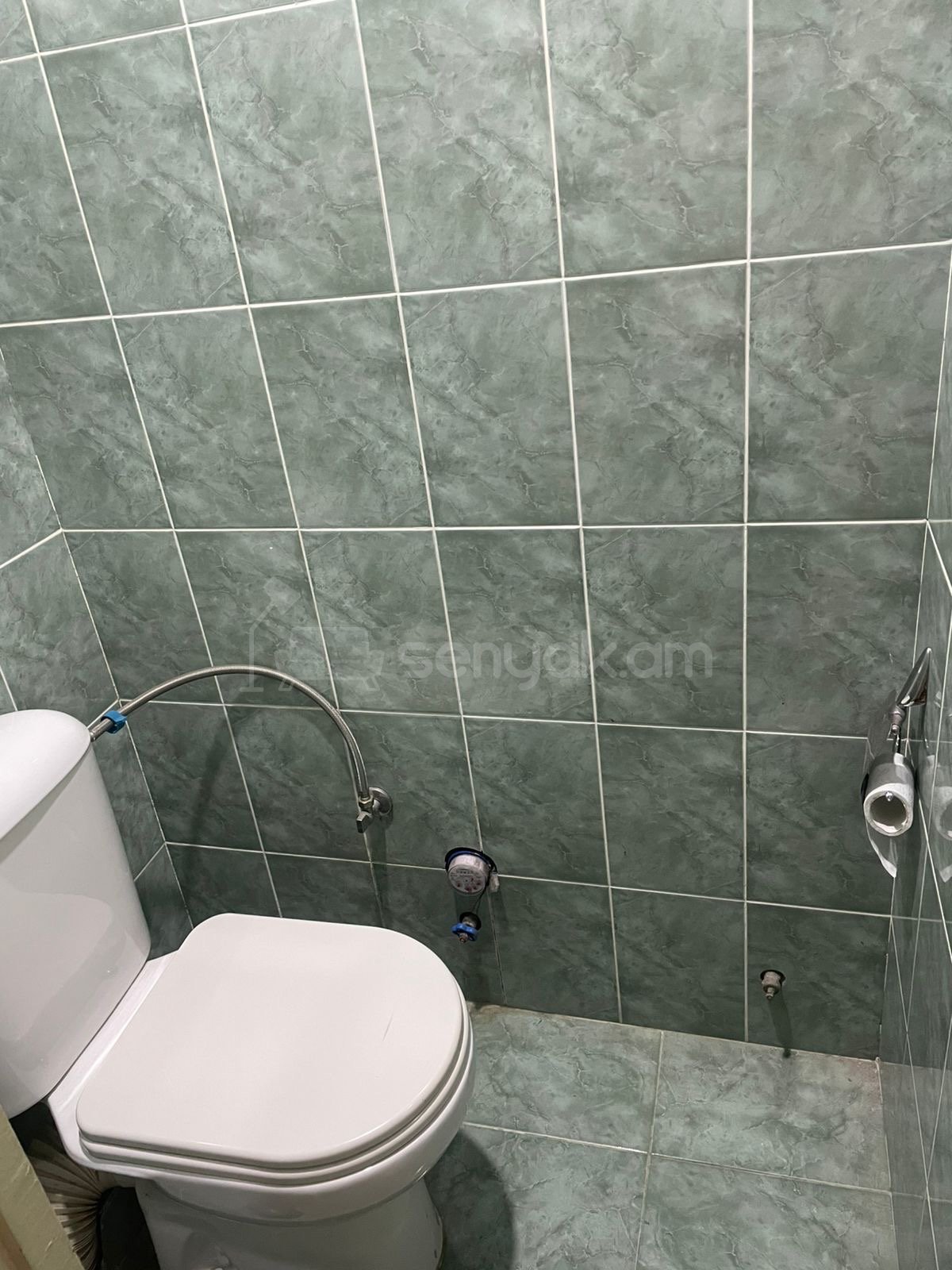 2 Սենյականոց Բնակարան, 50քմ, 9/9 հարկ, Նորմալ Վիճակում, Մասամբ Կահավորված, Արևկող