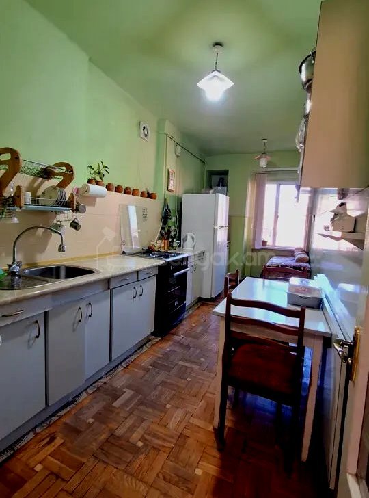 4 Սենյականոց Բնակարան, 85քմ, 8/9 հարկ, Կոսմետիկ Վերանորոգված