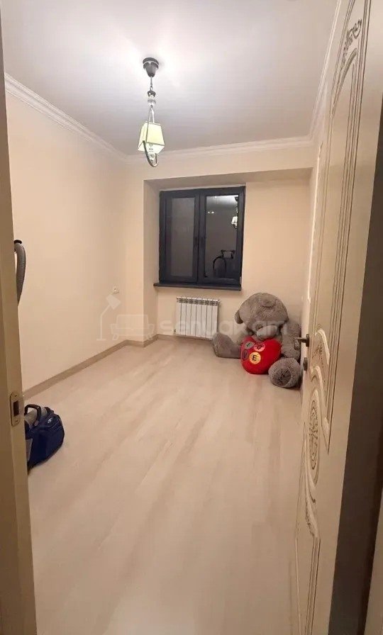 3 Սենյականոց Բնակարան, 78քմ, 3/9 հարկ, Կապիտալ Վերանորոգված