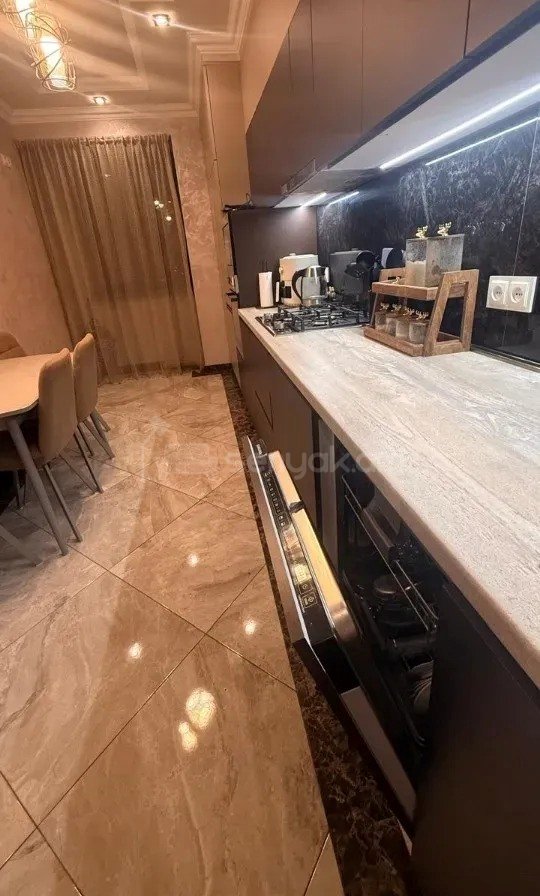 3 Սենյականոց Բնակարան, 78քմ, 3/9 հարկ, Կապիտալ Վերանորոգված