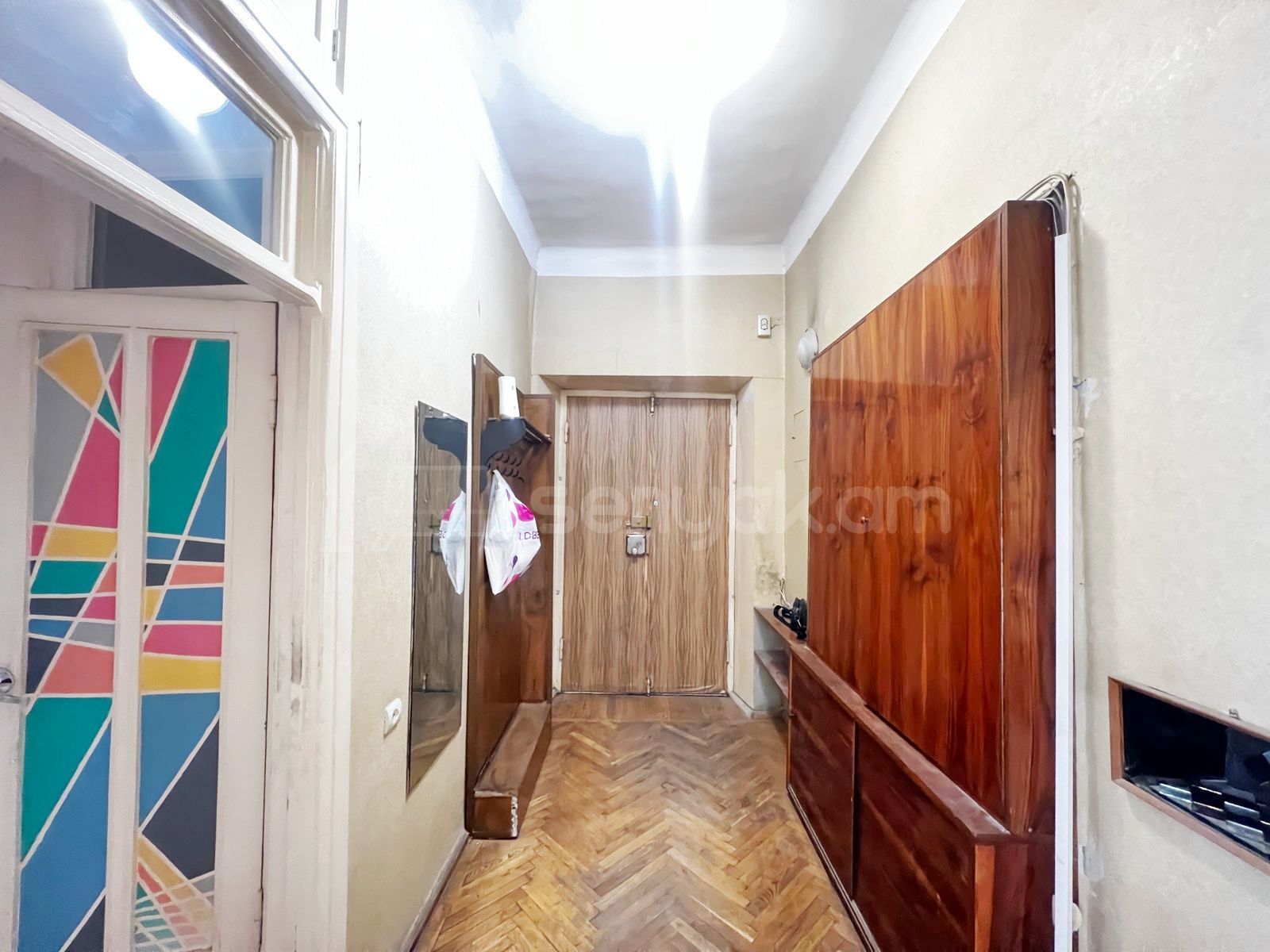 3 Սենյականոց Բնակարան Քարե Շենքում, 105քմ, 3/5 հարկ, Զրոյական Վիճակում