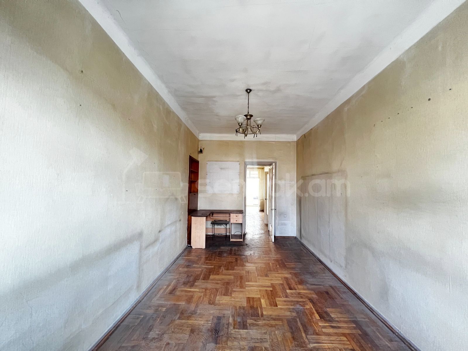 3 Սենյականոց Բնակարան Քարե Շենքում, 105քմ, 3/5 հարկ, Զրոյական Վիճակում