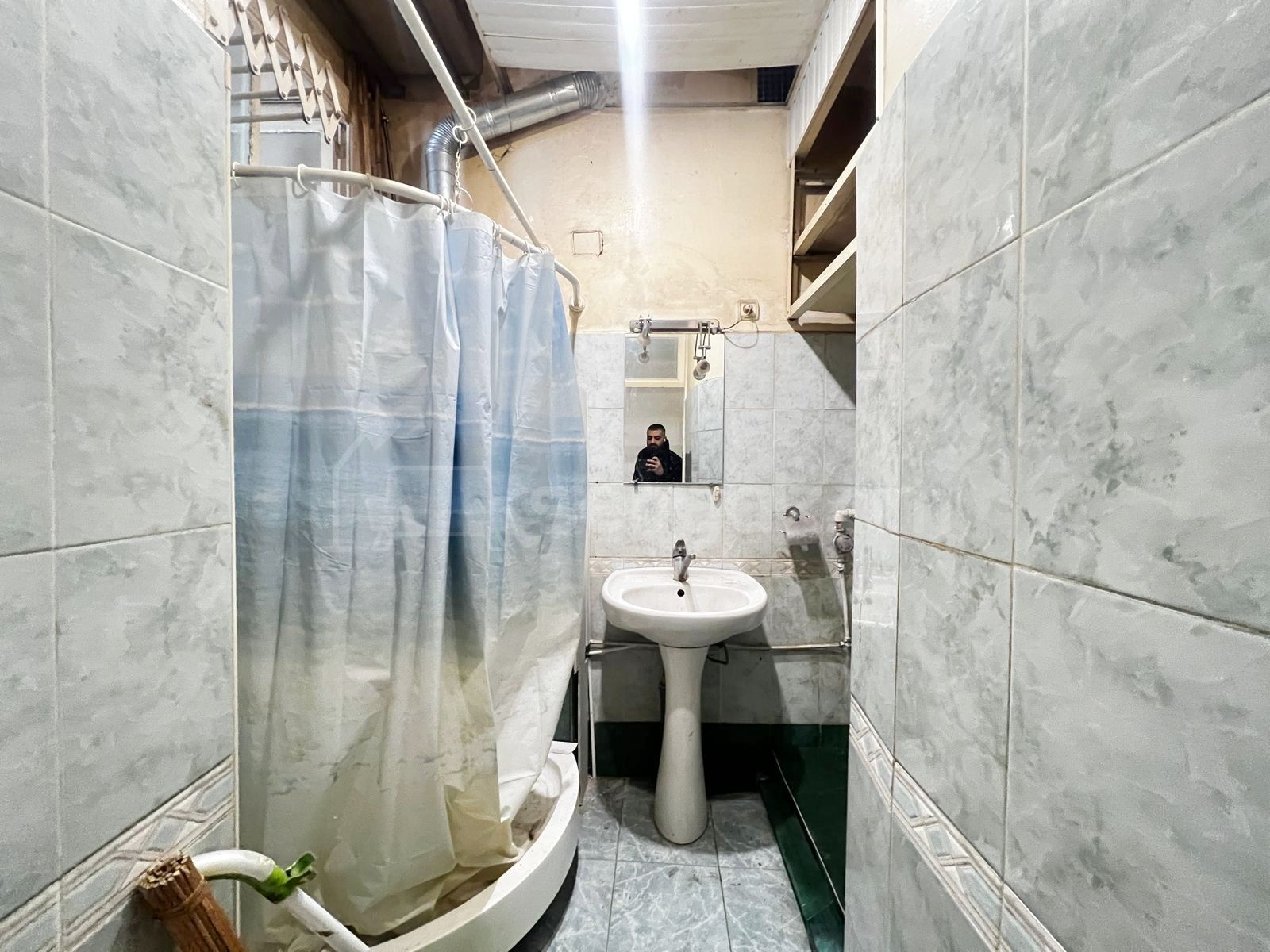 3 Սենյականոց Բնակարան Քարե Շենքում, 105քմ, 3/5 հարկ, Զրոյական Վիճակում