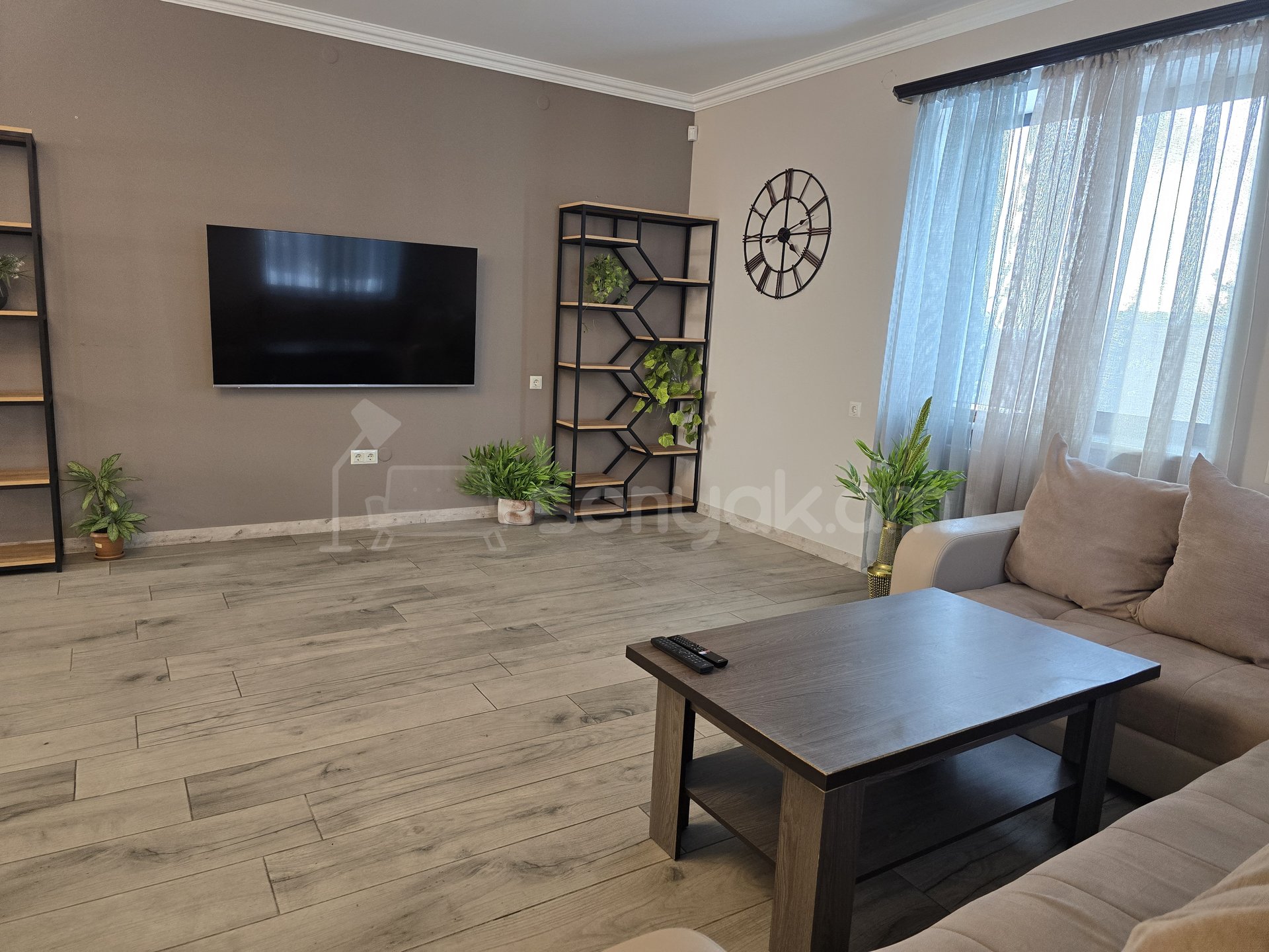 5 Սենյականոց Շքեղ Առանձնատուն, 270քմ, Լողավազանով