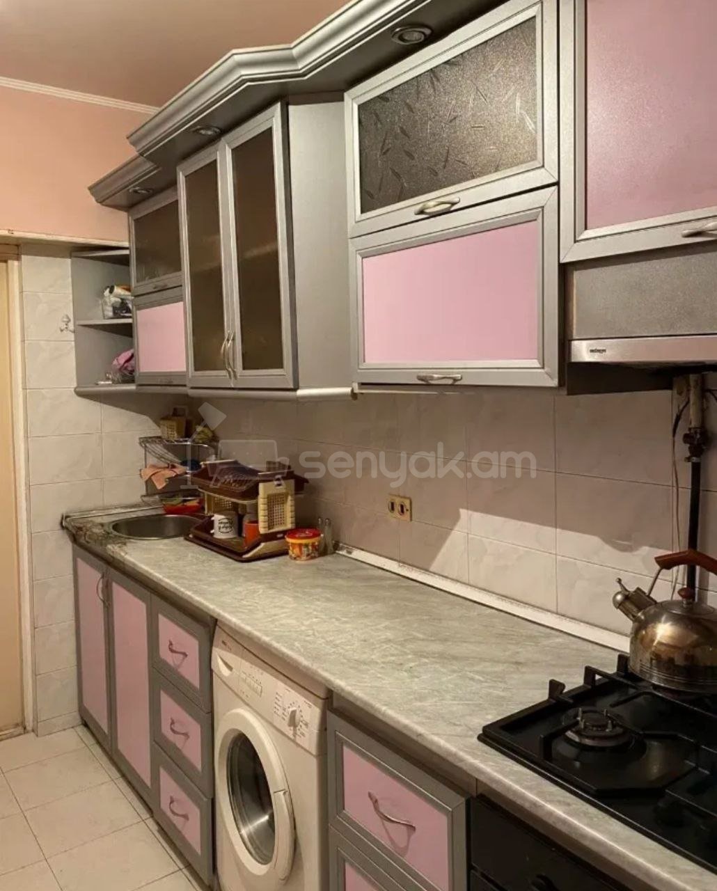 3 Սենյականոց Բնակարան, 64քմ, 15/15 հարկ, Նորմալ Վիճակում, Կահավորված, Արևկող