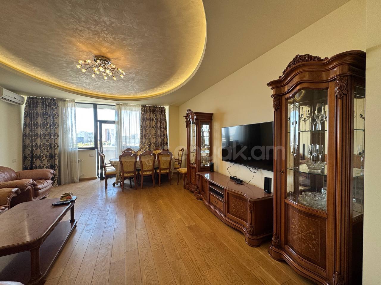 4 Սենյականոց Բնակարան, 160քմ, 2/22 հարկ, Կապիտալ Վերանորոգված