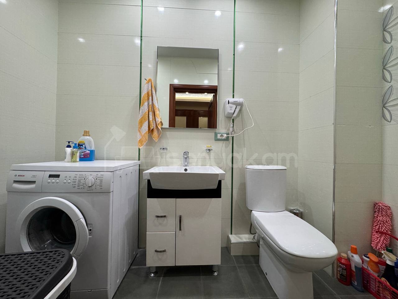 4 Սենյականոց Բնակարան, 160քմ, 2/22 հարկ, Կապիտալ Վերանորոգված