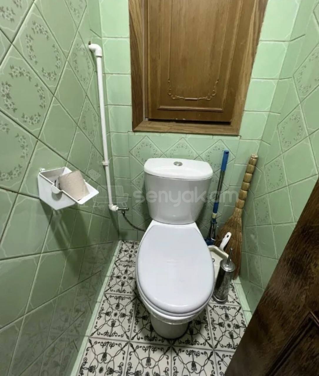 3 Սենյականոց Բնակարան Քարե Շենքում, 104քմ, 5/5 հարկ, Նորմալ Վիճակում