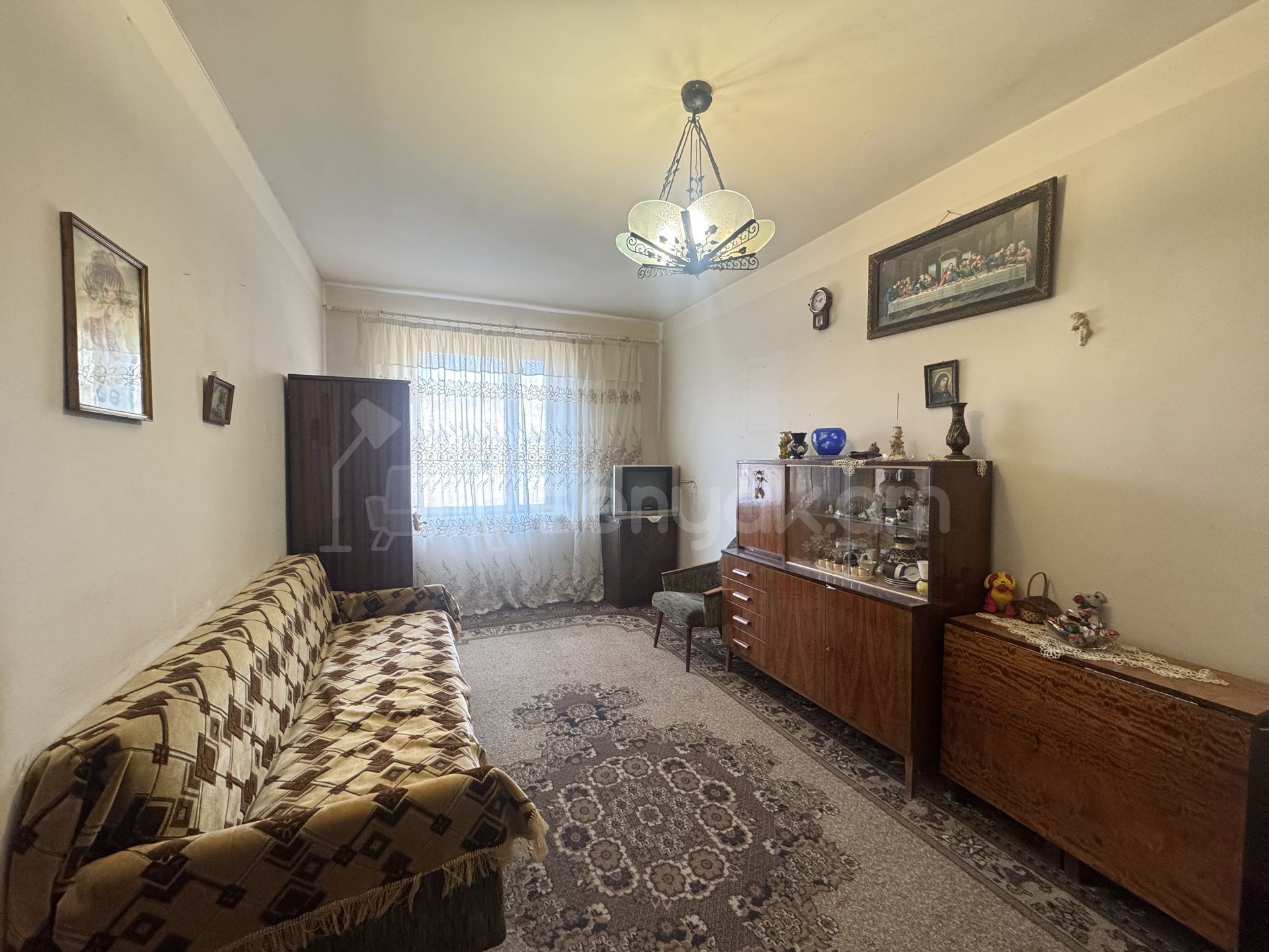 2 Սենյականոց Բնակարան Քարե Շենքում, 35քմ, 3/5 հարկ, Կոսմետիկ Վերանորոգված, Կահավորված, Արևկող