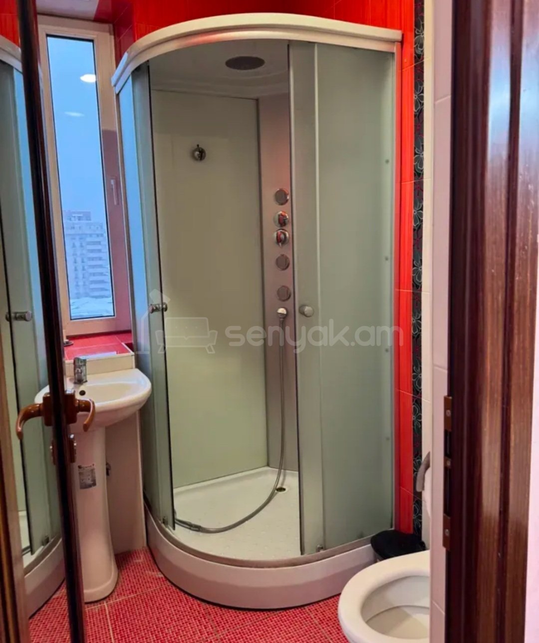 3 Սենյականոց Բնակարան, 120քմ, 9/13 հարկ, Կապիտալ Վերանորոգված, Կահավորված, Արևկող