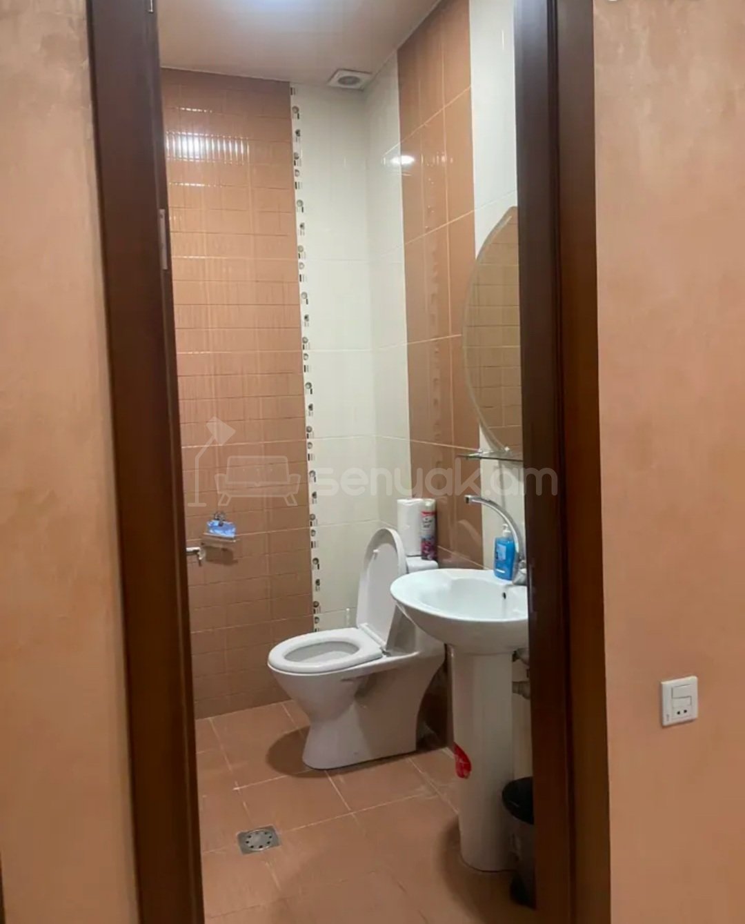 3 Սենյականոց Բնակարան, 120քմ, 9/13 հարկ, Կապիտալ Վերանորոգված, Կահավորված, Արևկող