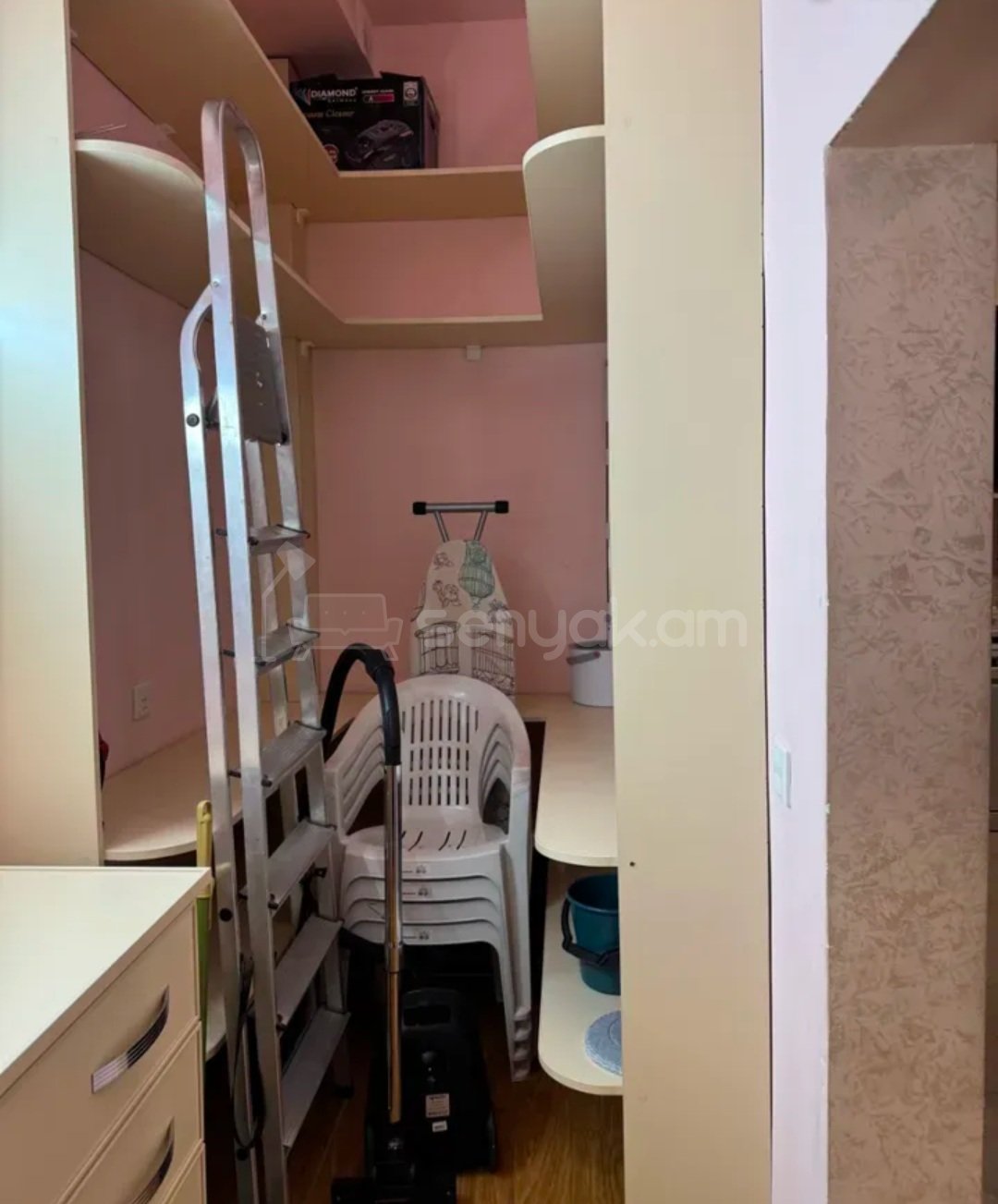 3 Սենյականոց Բնակարան, 120քմ, 9/13 հարկ, Կապիտալ Վերանորոգված, Կահավորված, Արևկող