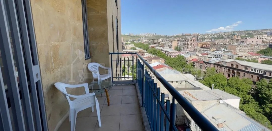 3 Սենյականոց Բնակարան, 120քմ, 9/13 հարկ, Կապիտալ Վերանորոգված, Կահավորված, Արևկող