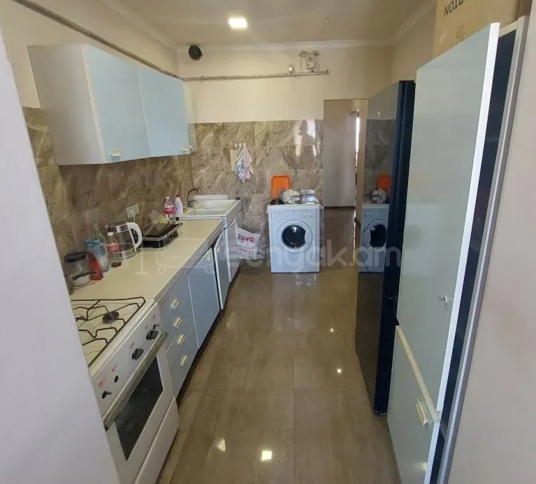 2 Սենյականոց Բնակարան, 61քմ, 5/5 հարկ, Կապիտալ Վերանորոգված