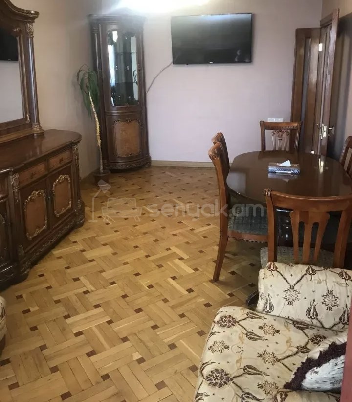 3 Սենյականոց Բնակարան Քարե Շենքում, 67քմ, 4/9 հարկ, Կապիտալ Վերանորոգված, Կահավորված, Արևկող