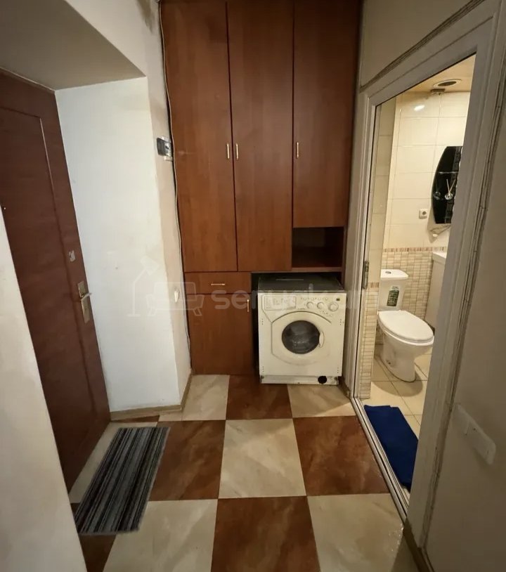 3 Սենյականոց Բնակարան Քարե Շենքում, 67քմ, 4/9 հարկ, Կապիտալ Վերանորոգված, Կահավորված, Արևկող