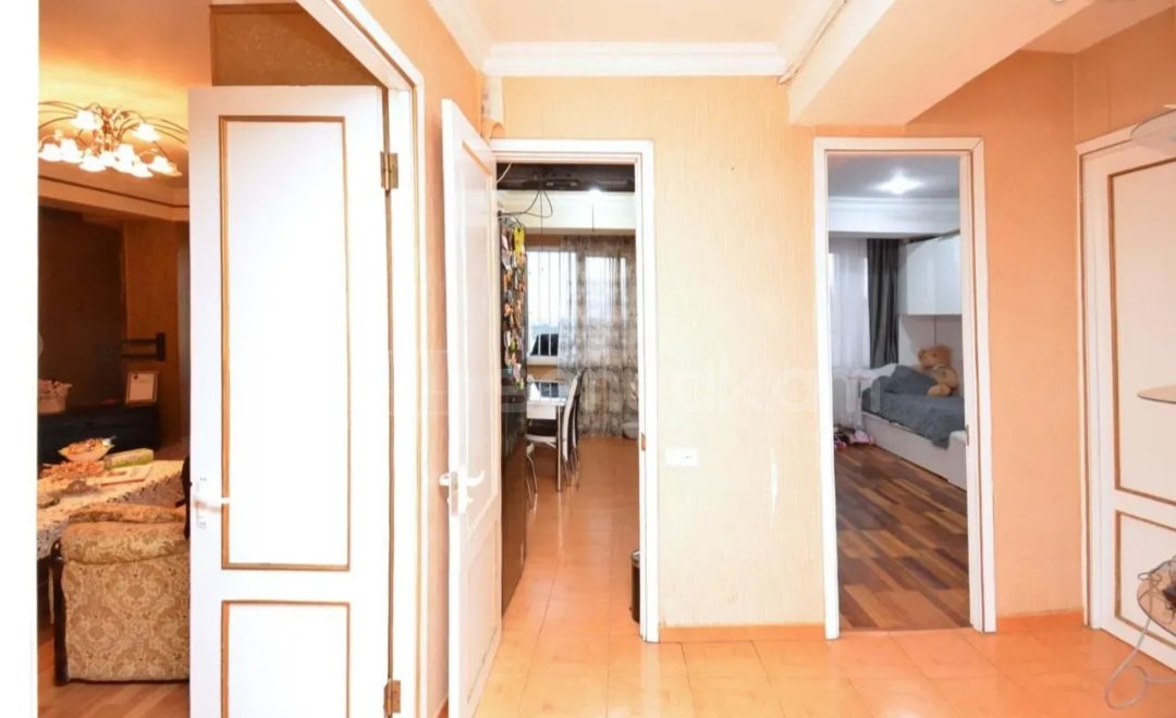 3 Սենյականոց Բնակարան, 90քմ, 14/16 հարկ, Նորմալ Վիճակում