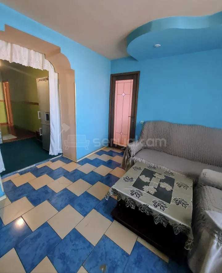 3 Սենյականոց Բնակարան Քարե Շենքում, 56քմ, 4/5 հարկ, Նորմալ Վիճակում