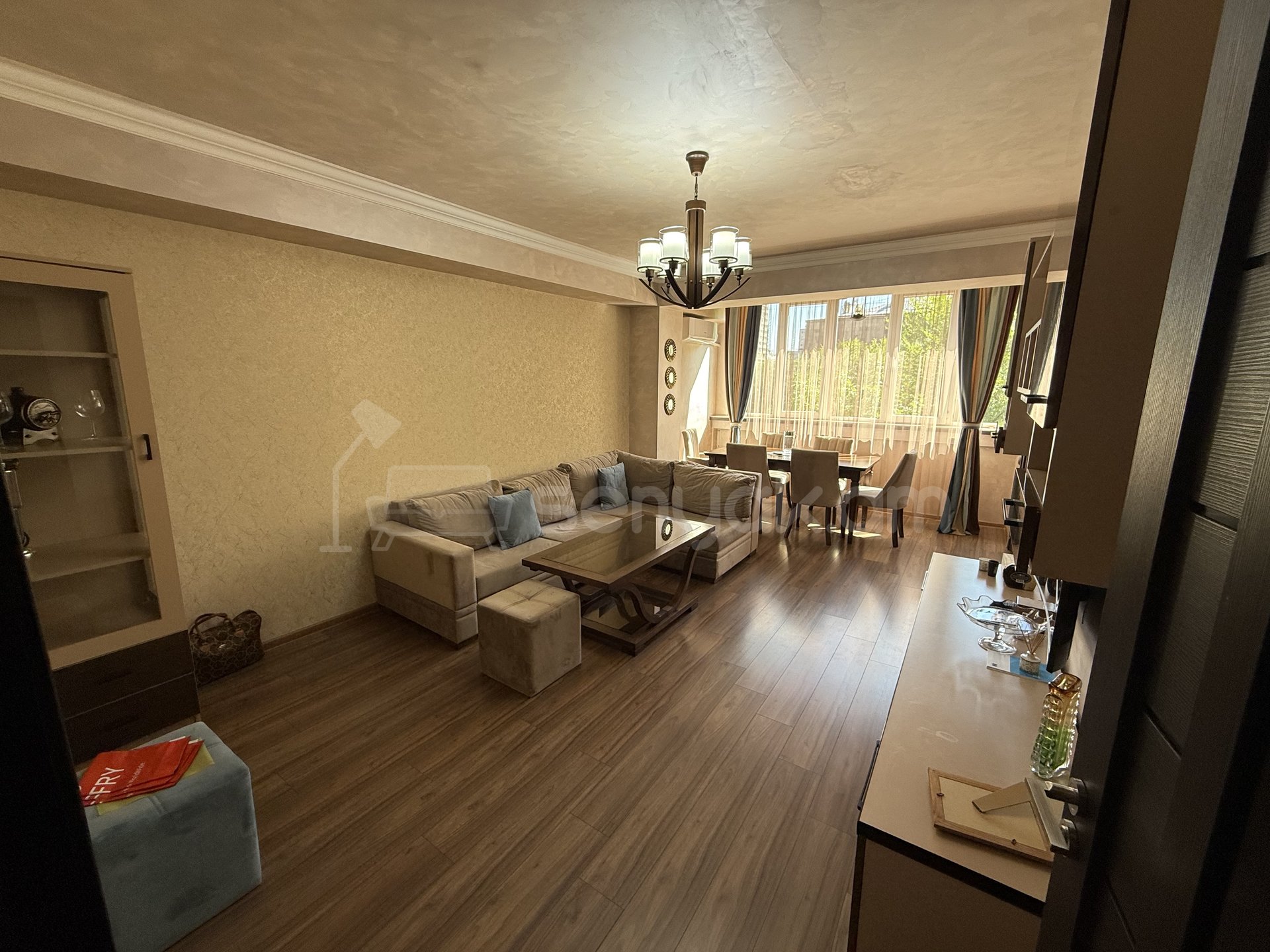 2 Սենյականոց Բնակարան Քարե Շենքում, 50քմ, 2/12 հարկ, Կապիտալ Վերանորոգված, Կահավորված, Արևկող