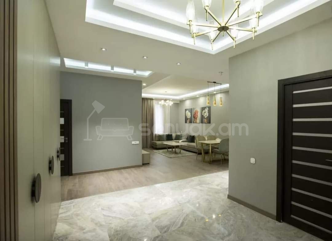 3 Սենյականոց Բնակարան Նորակառույցում, 80քմ, 8/12 հարկ, Դիզայներական Վերանորոգված