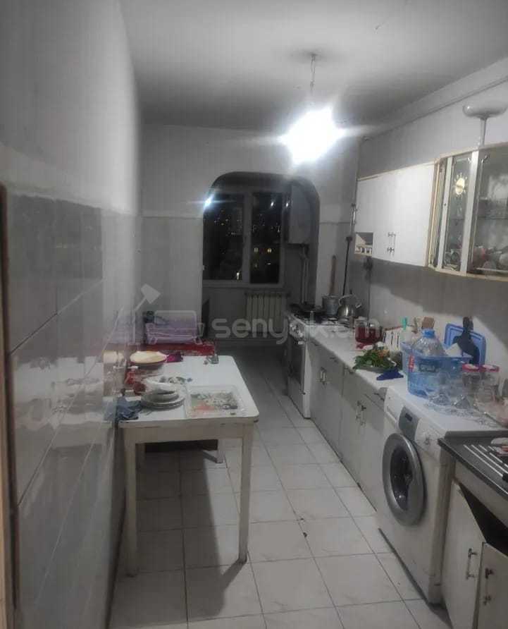 3 Սենյականոց Բնակարան, 86քմ, 9/9 հարկ, Նորմալ Վիճակում